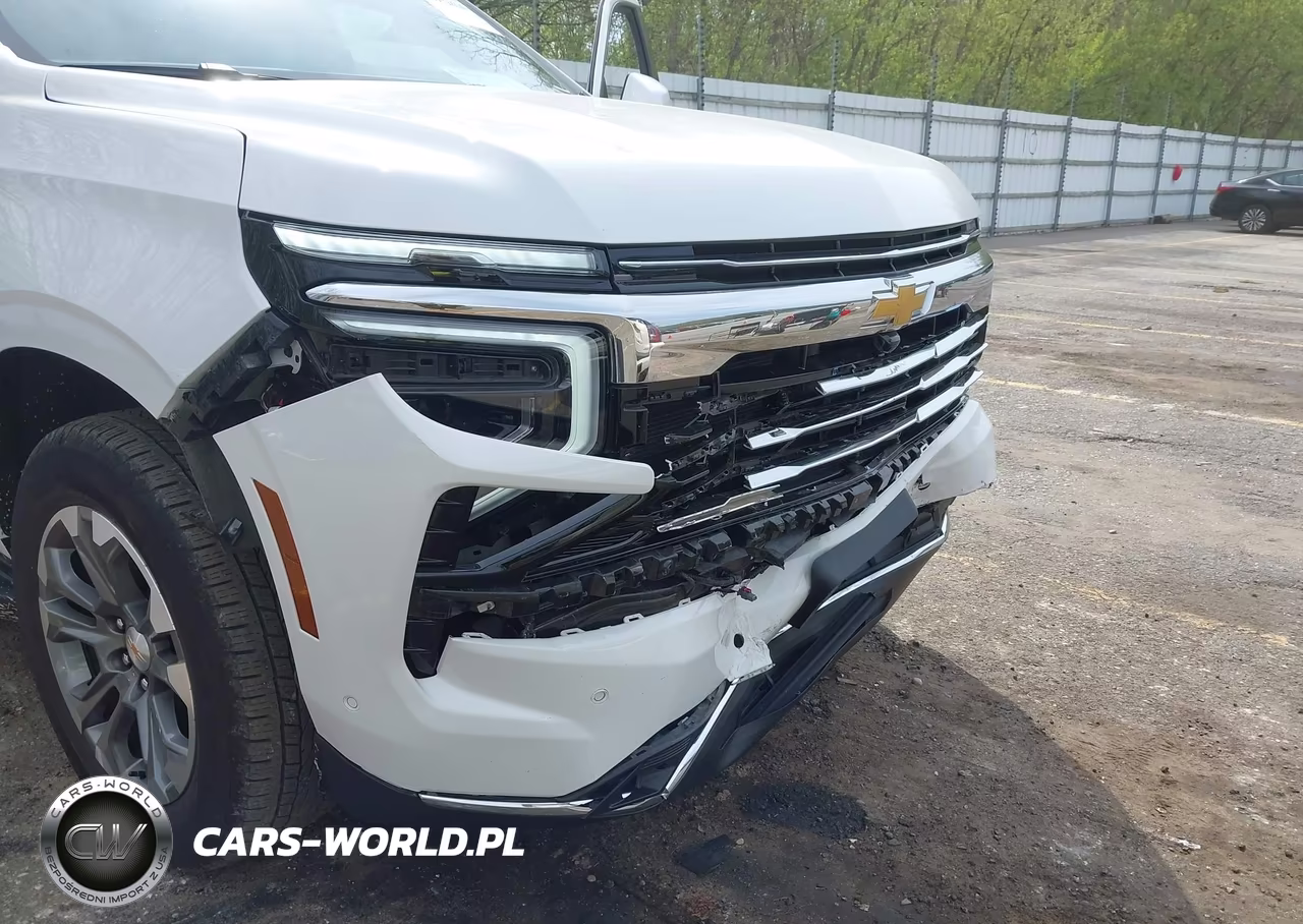 2025 Chevrolet Suburban 4Wd Lt VIN:1GNS6CRD3SR105054 - 17