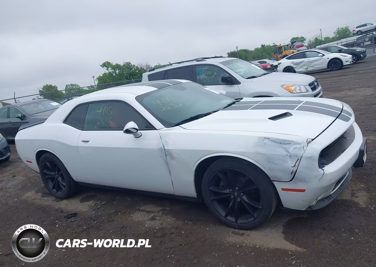 2017 Dodge Challenger Sxt VIN:2C3CDZAG3HH532369 - 12