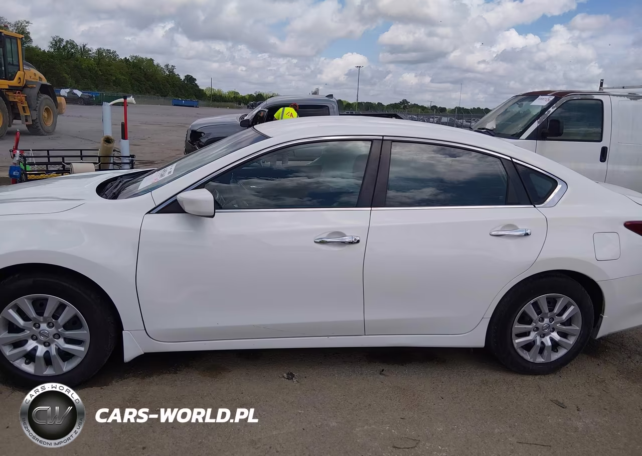 2018 Nissan Altima 2.5 S VIN:1N4AL3AP1JC476806 - 14