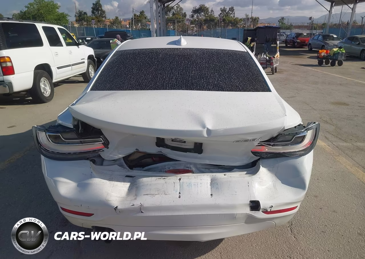 2014 BMW 228I VIN:WBA1F5C50EVV98864 - 16