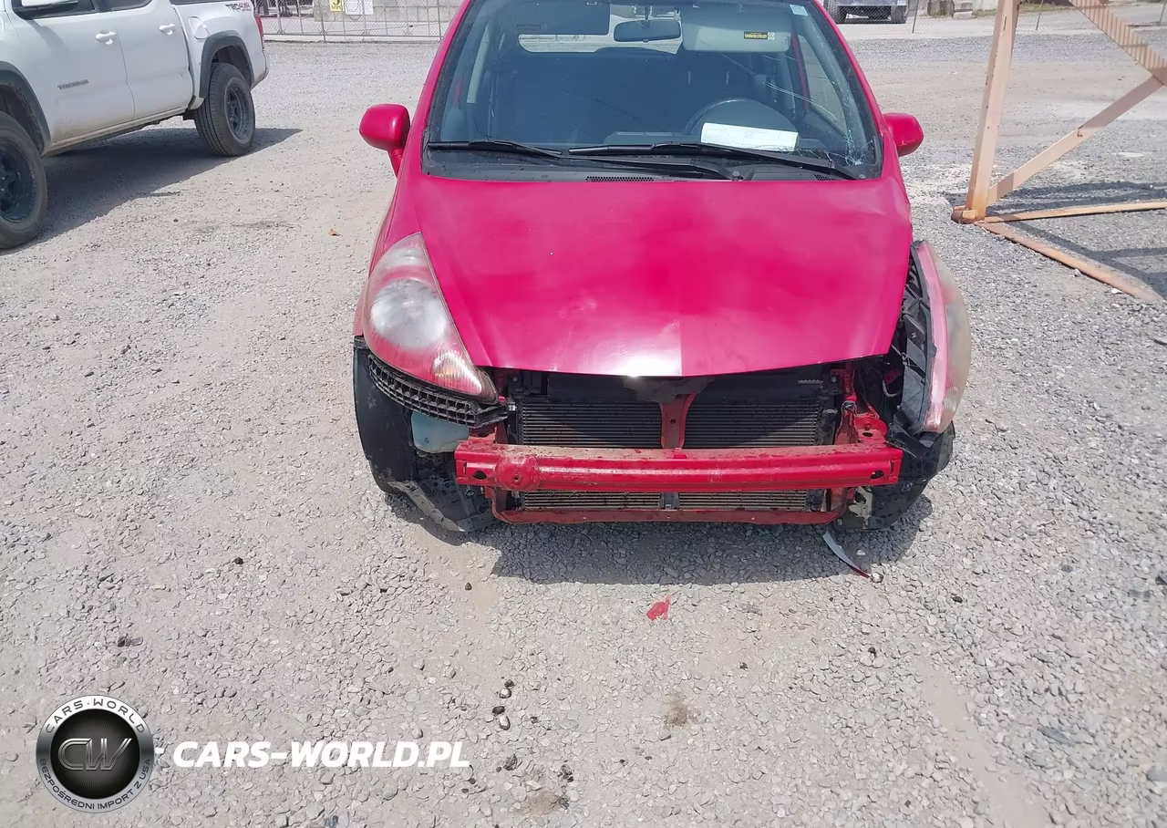 2008 Honda Fit Sport VIN:JHMGD386X8S040257 - 19