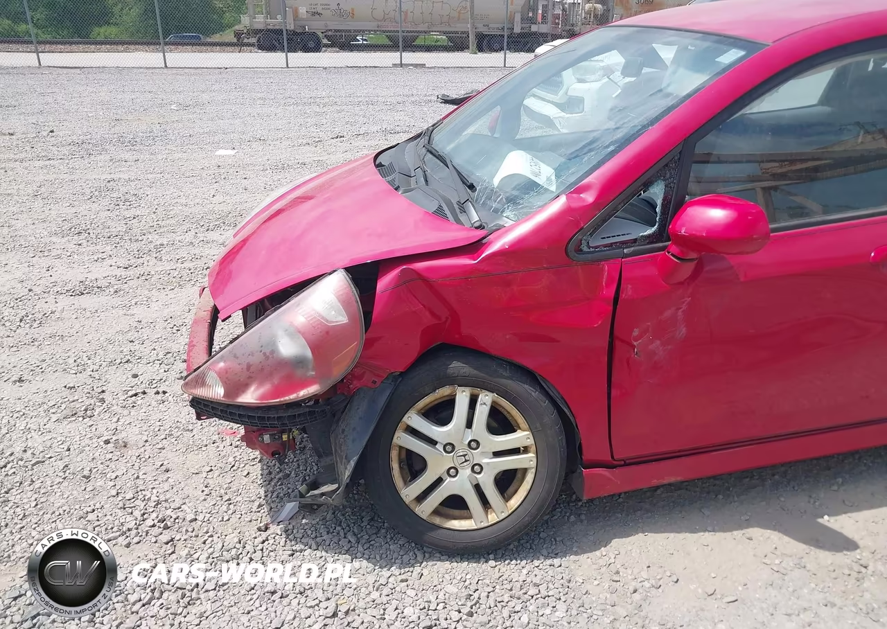 2008 Honda Fit Sport VIN:JHMGD386X8S040257 - 6