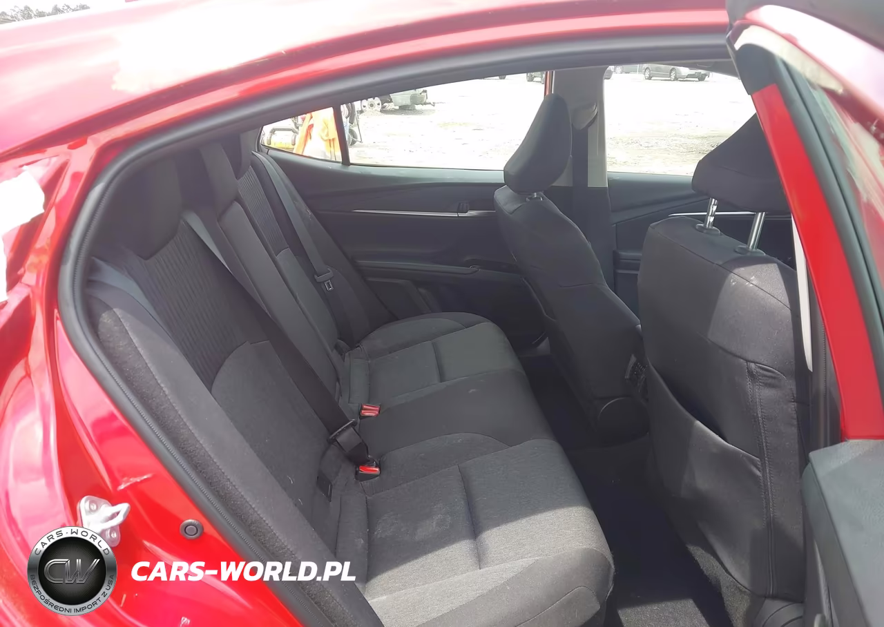 2026 Toyota Camry Le VIN:4T1DAACKXTU238948 - 8