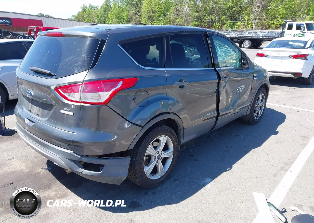 2016 Ford Escape Se VIN:1FMCU0G90GUC12840 - 4