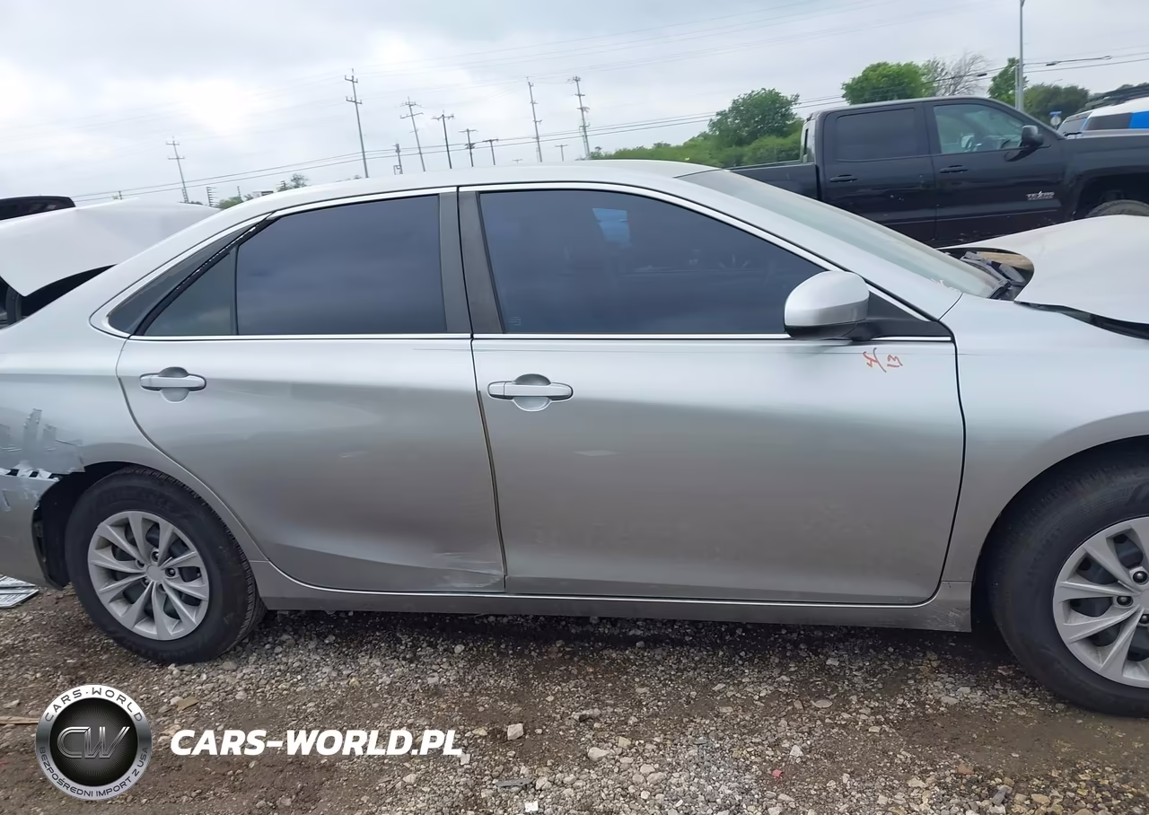 2015 Toyota Camry Le VIN:4T4BF1FK2FR479725 - 13