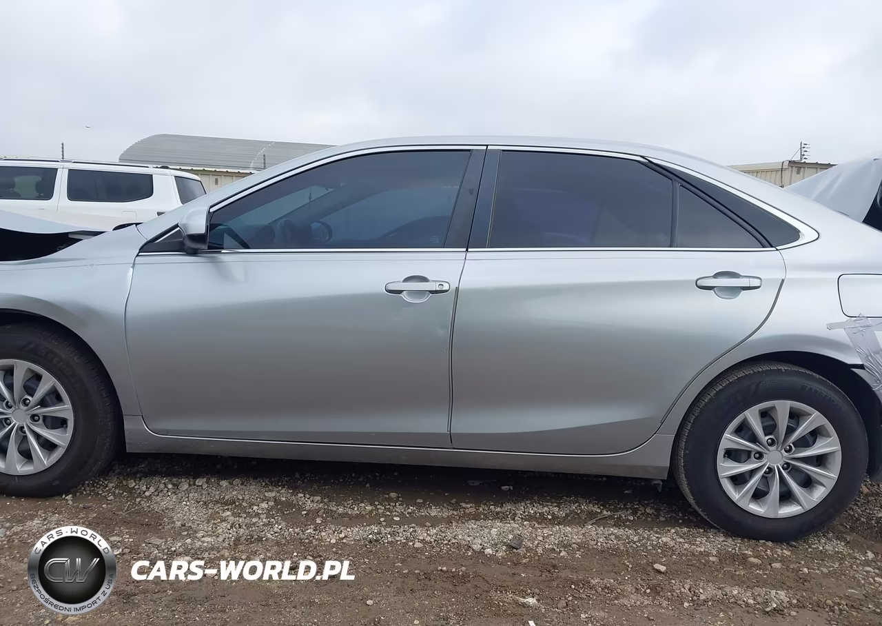 2015 Toyota Camry Le VIN:4T4BF1FK2FR479725 - 14