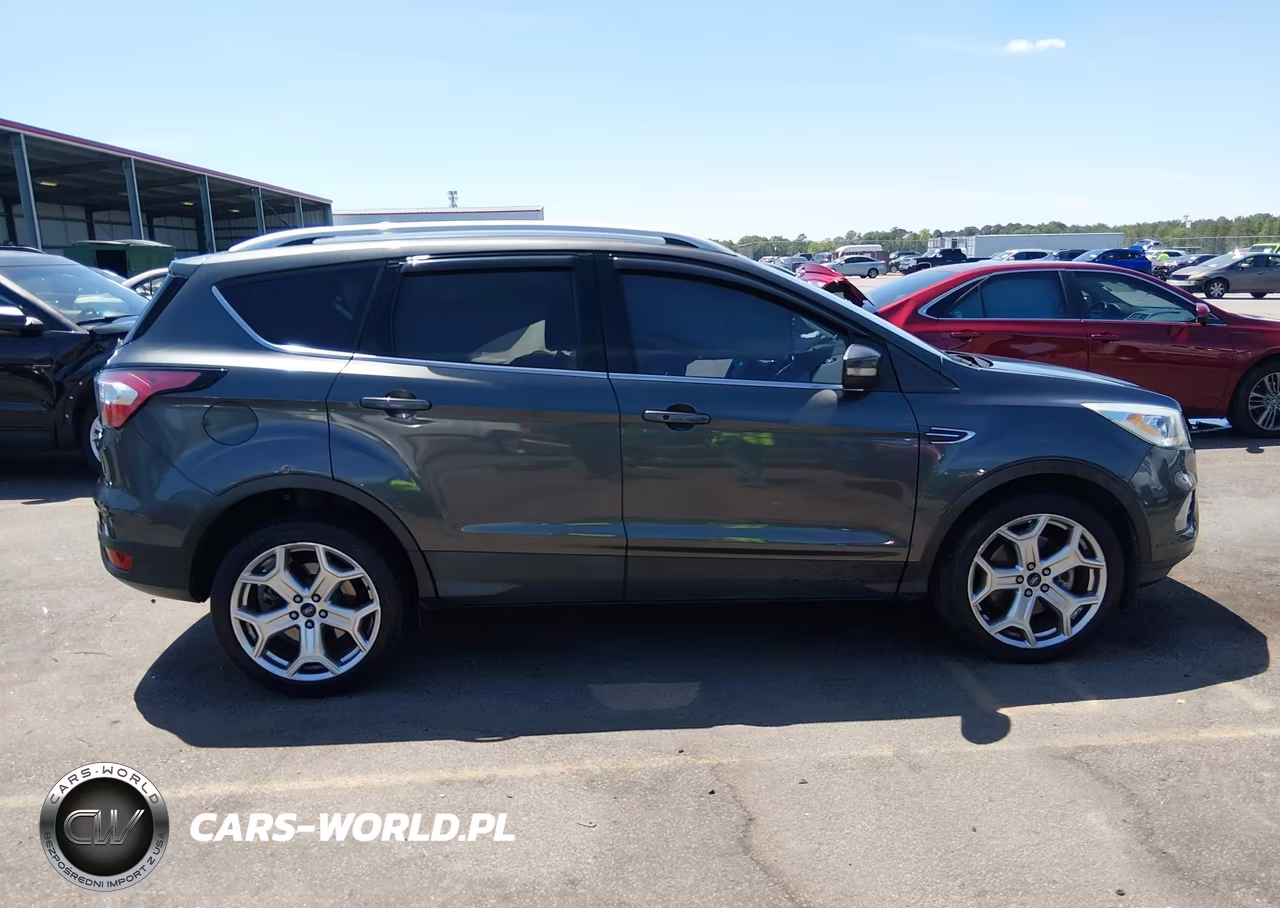 2017 Ford Escape Titanium VIN:1FMCU9J95HUF01677 - 14