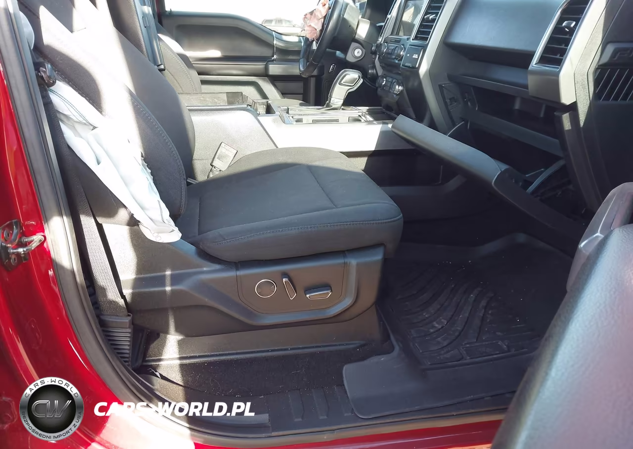 2018 Ford F-150 Xlt VIN:1FTEW1EG3JFD02784 - 5
