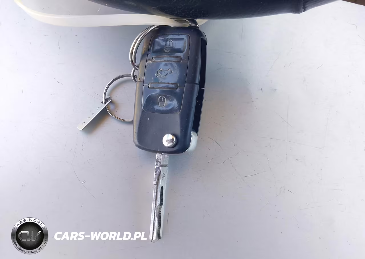 2008 Volkswagen New Beetle Se VIN:3VWRF31Y38M403455 - 11