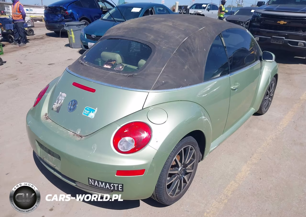 2008 Volkswagen New Beetle Se VIN:3VWRF31Y38M403455 - 4