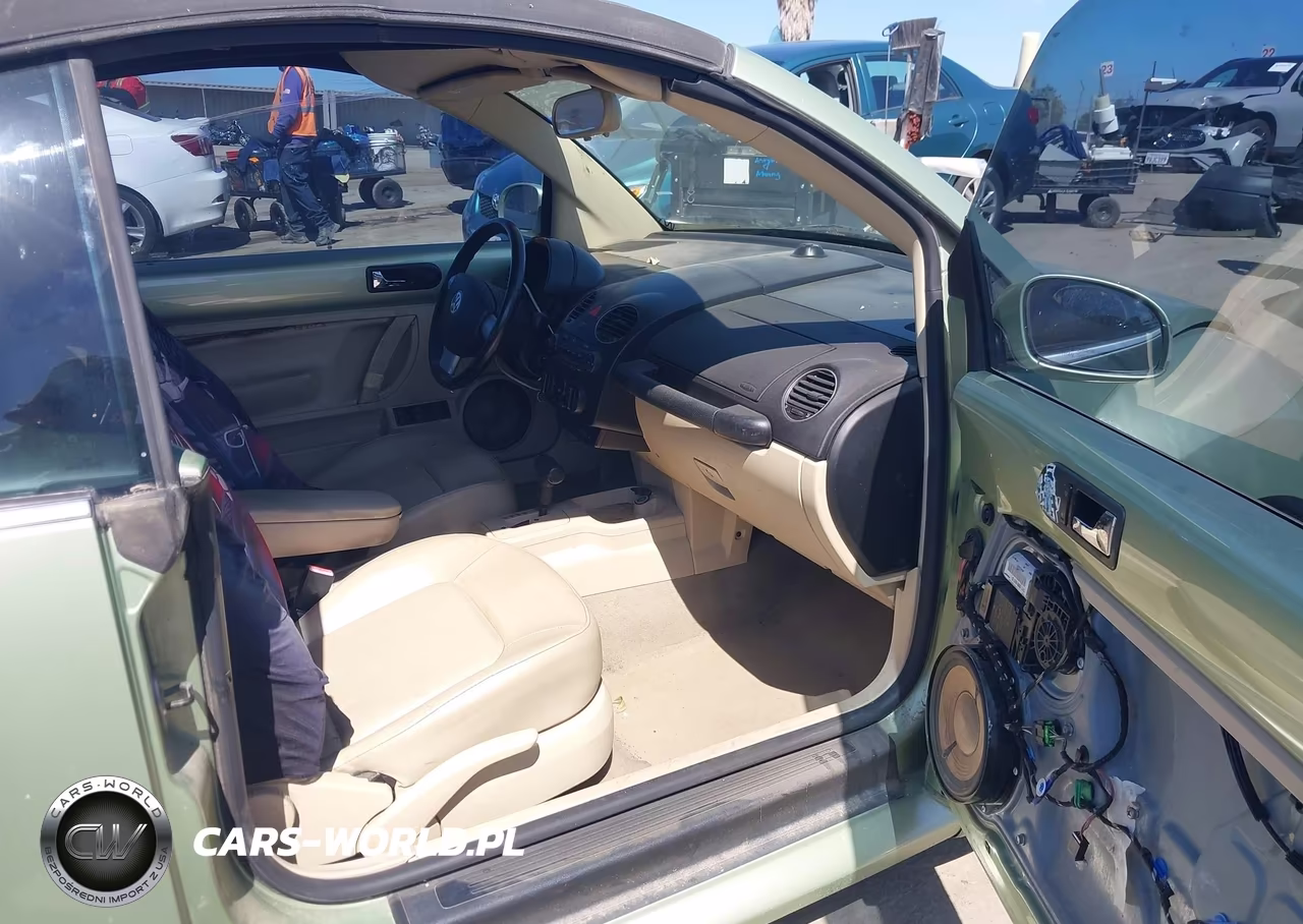 2008 Volkswagen New Beetle Se VIN:3VWRF31Y38M403455 - 5