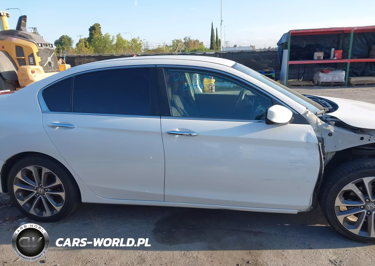 2015 Honda Accord Sport VIN:1HGCR2F50FA091745 - 13