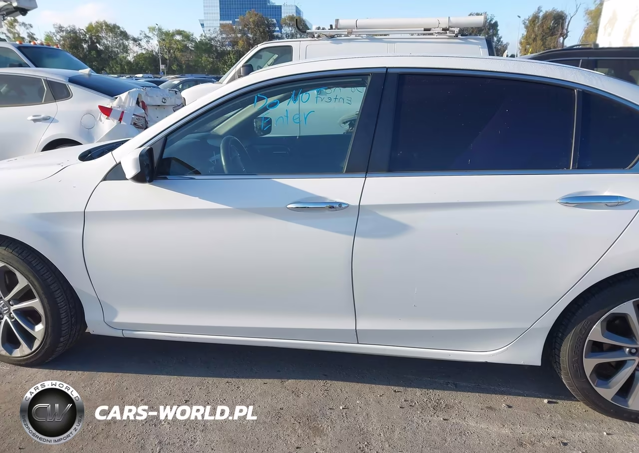 2015 Honda Accord Sport VIN:1HGCR2F50FA091745 - 14