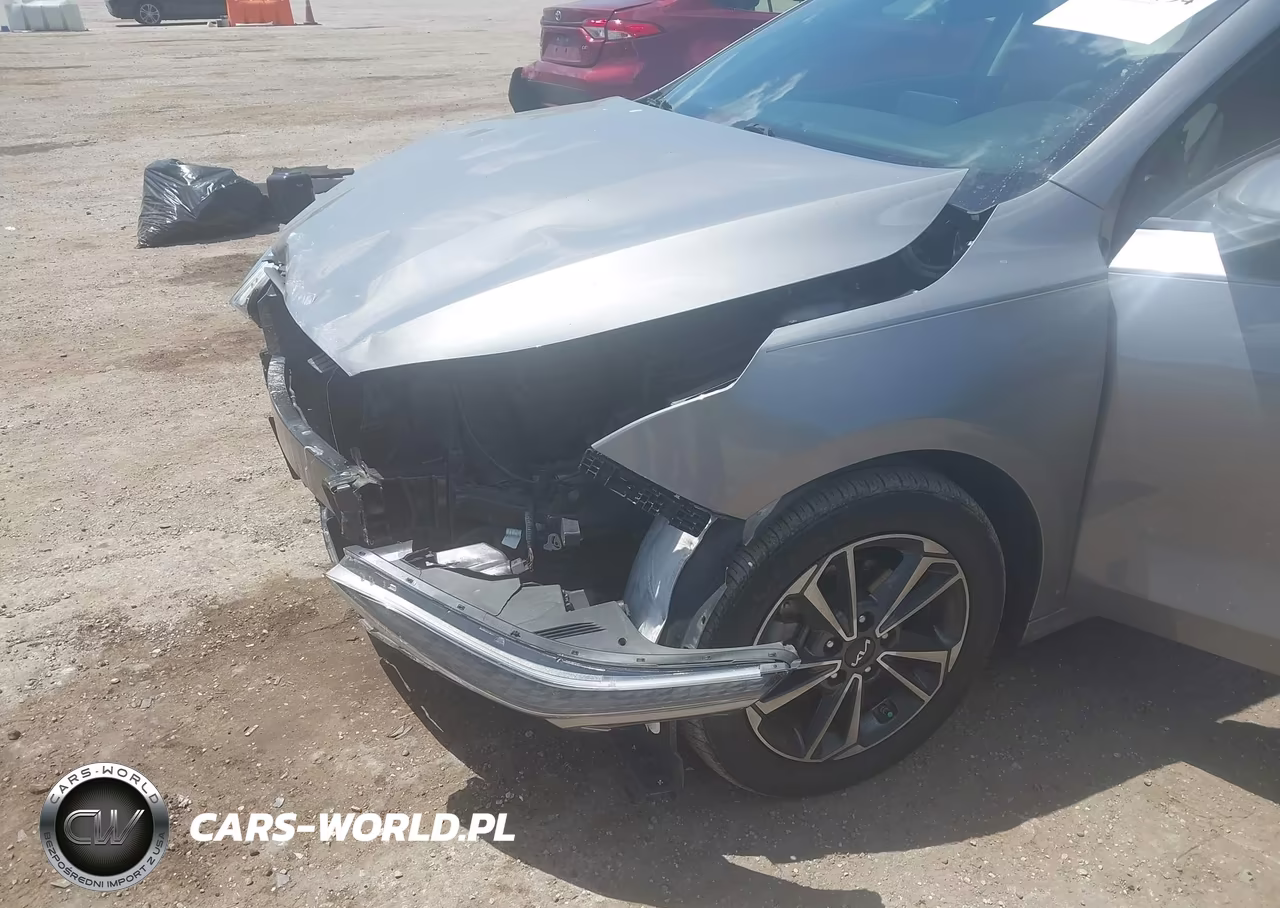 2023 Kia Forte Lxs VIN:3KPF24AD6PE521562 - 6