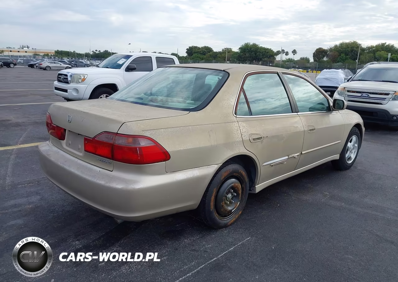 2000 Honda Accord 3.0 Ex VIN:1HGCG1656YA040740 - 4