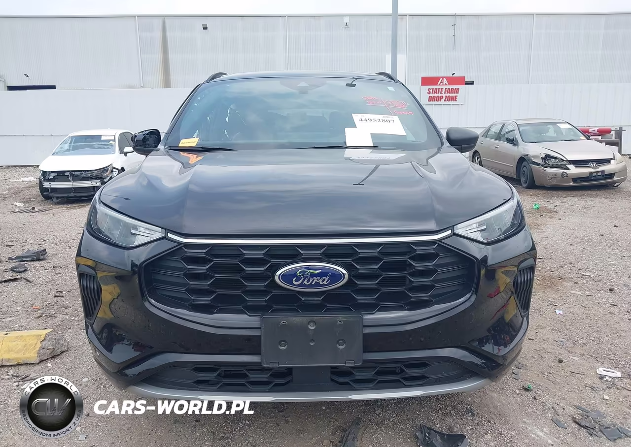 2023 Ford Escape St-Line VIN:1FMCU0MN7PUA52649 - 11