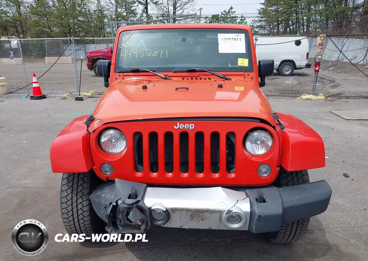 2015 Jeep Wrangler Unlimited Sahara VIN:1C4BJWEG9FL604085 - 6