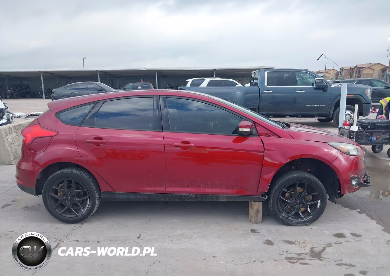 2016 Ford Focus Se VIN:1FADP3K25GL328025 - 13