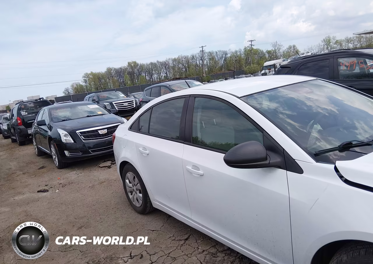 2013 Chevrolet Cruze Ls Auto VIN:1G1PA5SHXD7249181 - 13