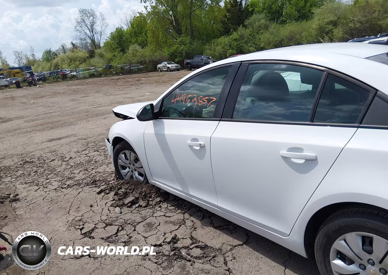 2013 Chevrolet Cruze Ls Auto VIN:1G1PA5SHXD7249181 - 14