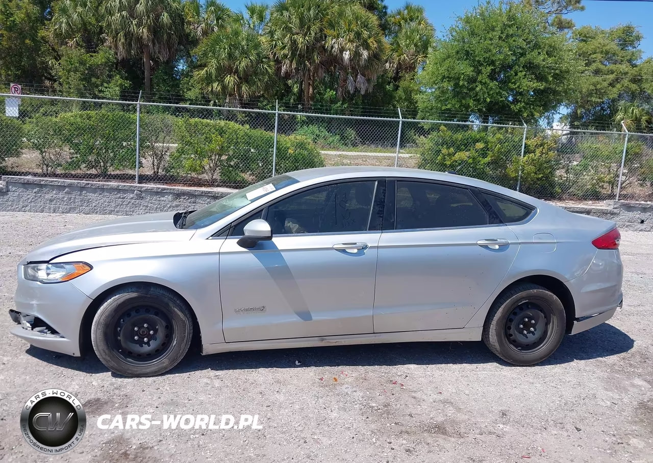 2018 Ford Fusion Hybrid Se VIN:3FA6P0LU0JR173772 - 14