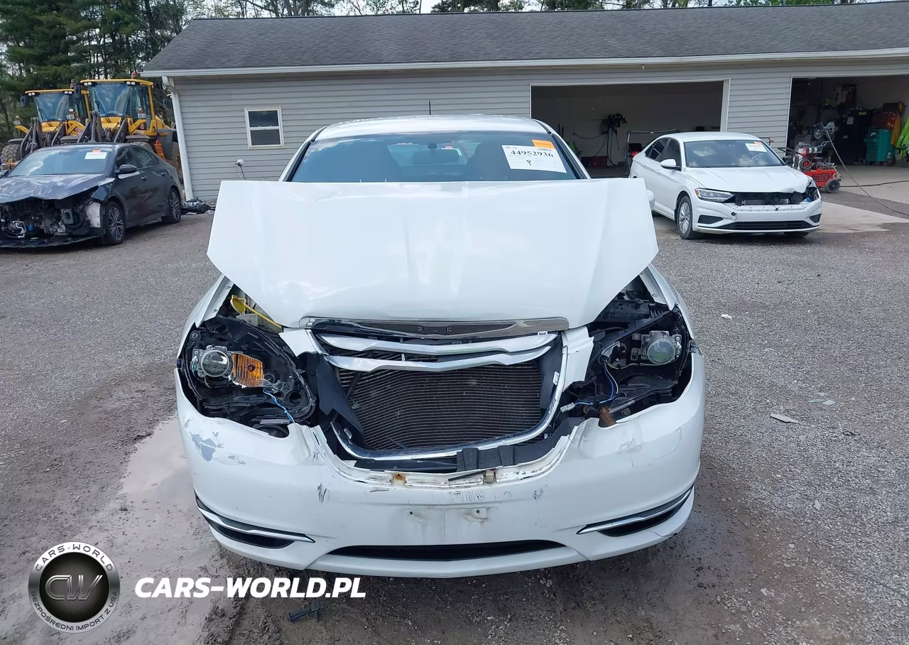 2013 Chrysler 200 Touring VIN:1C3CCBBB5DN601612 - 12
