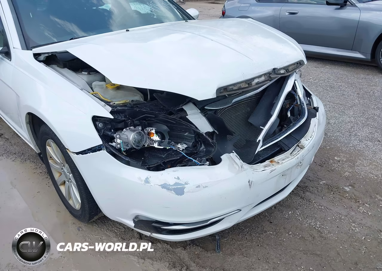 2013 Chrysler 200 Touring VIN:1C3CCBBB5DN601612 - 17
