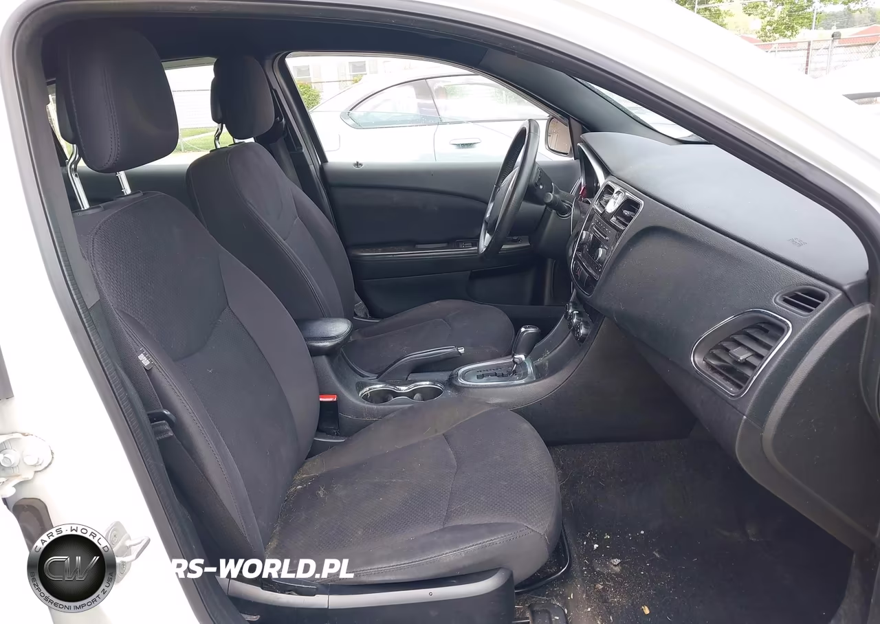 2013 Chrysler 200 Touring VIN:1C3CCBBB5DN601612 - 5