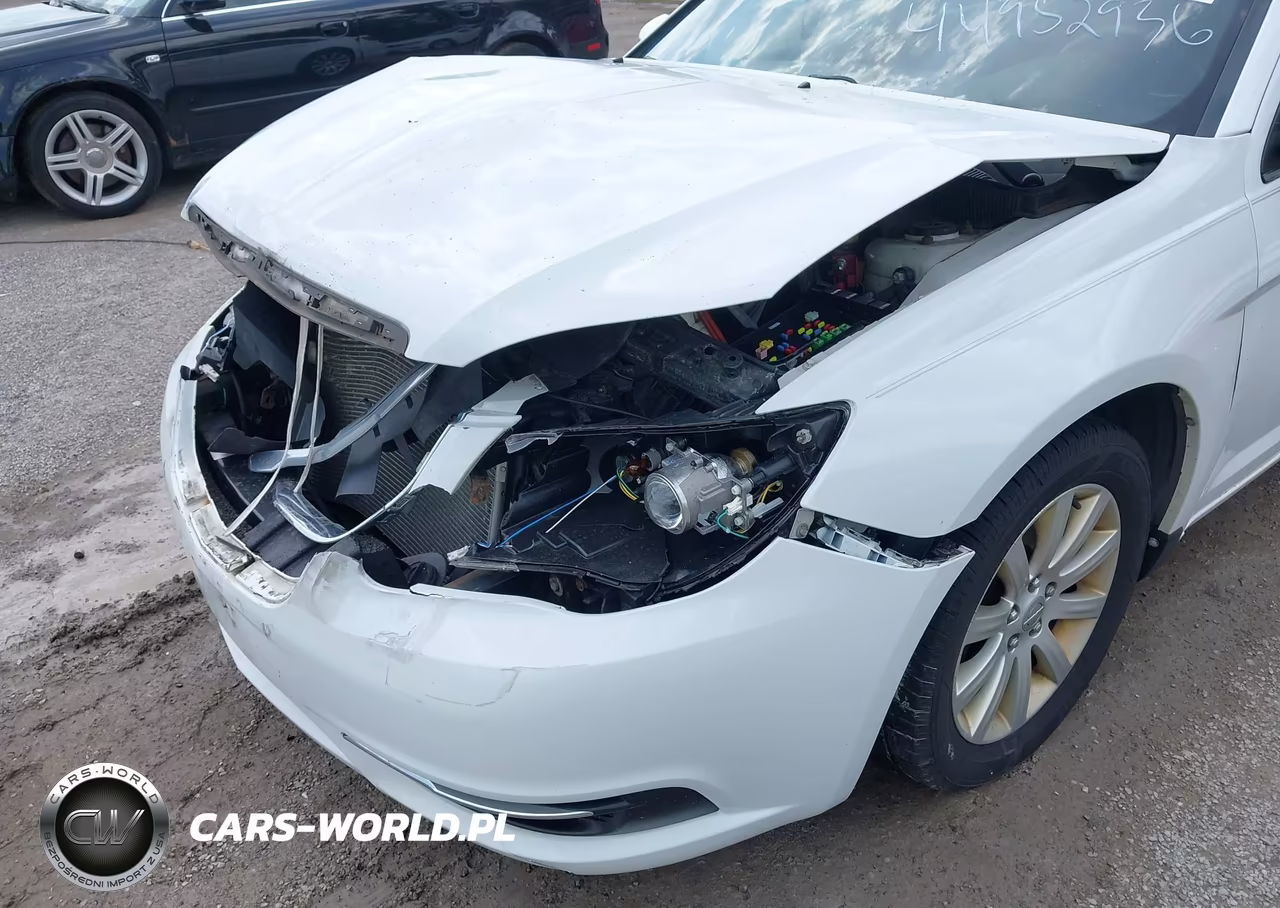 2013 Chrysler 200 Touring VIN:1C3CCBBB5DN601612 - 6