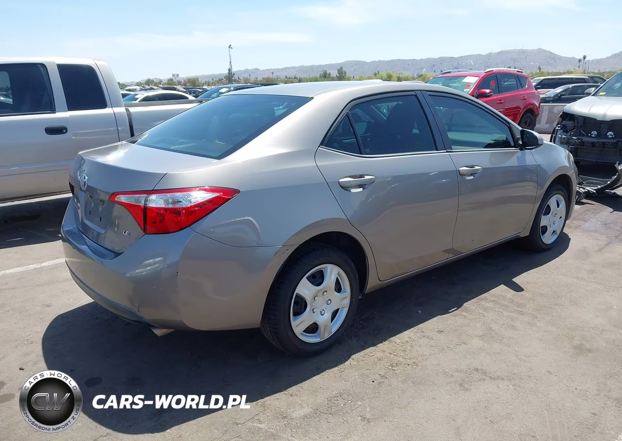 2016 Toyota Corolla Le VIN:2T1BURHE9GC611260 - 4