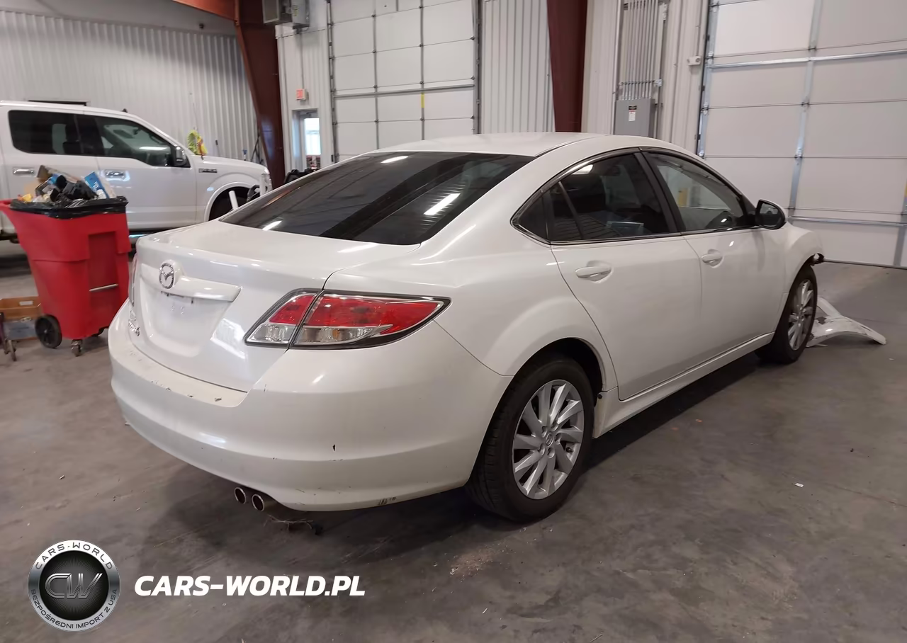 2011 Mazda Mazda6 I Touring VIN:1YVHZ8CH2B5M15877 - 4