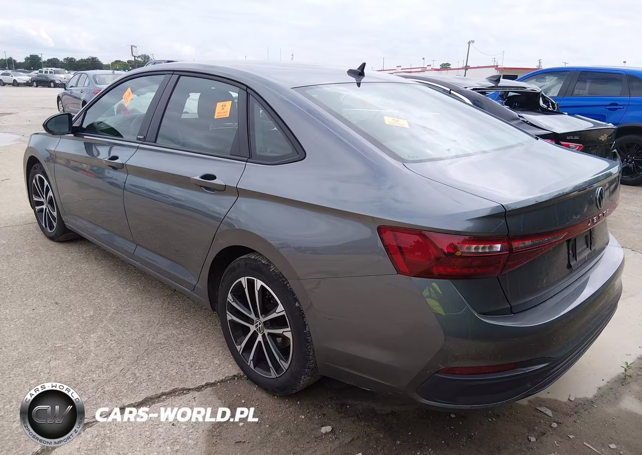 2025 Volkswagen Jetta 1.5T Sport VIN:3VWBX7BU3SM014212 - 3