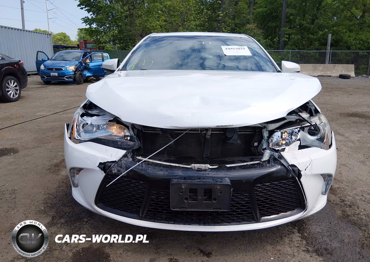 2016 Toyota Camry Se VIN:4T1BF1FK3GU164072 - 12