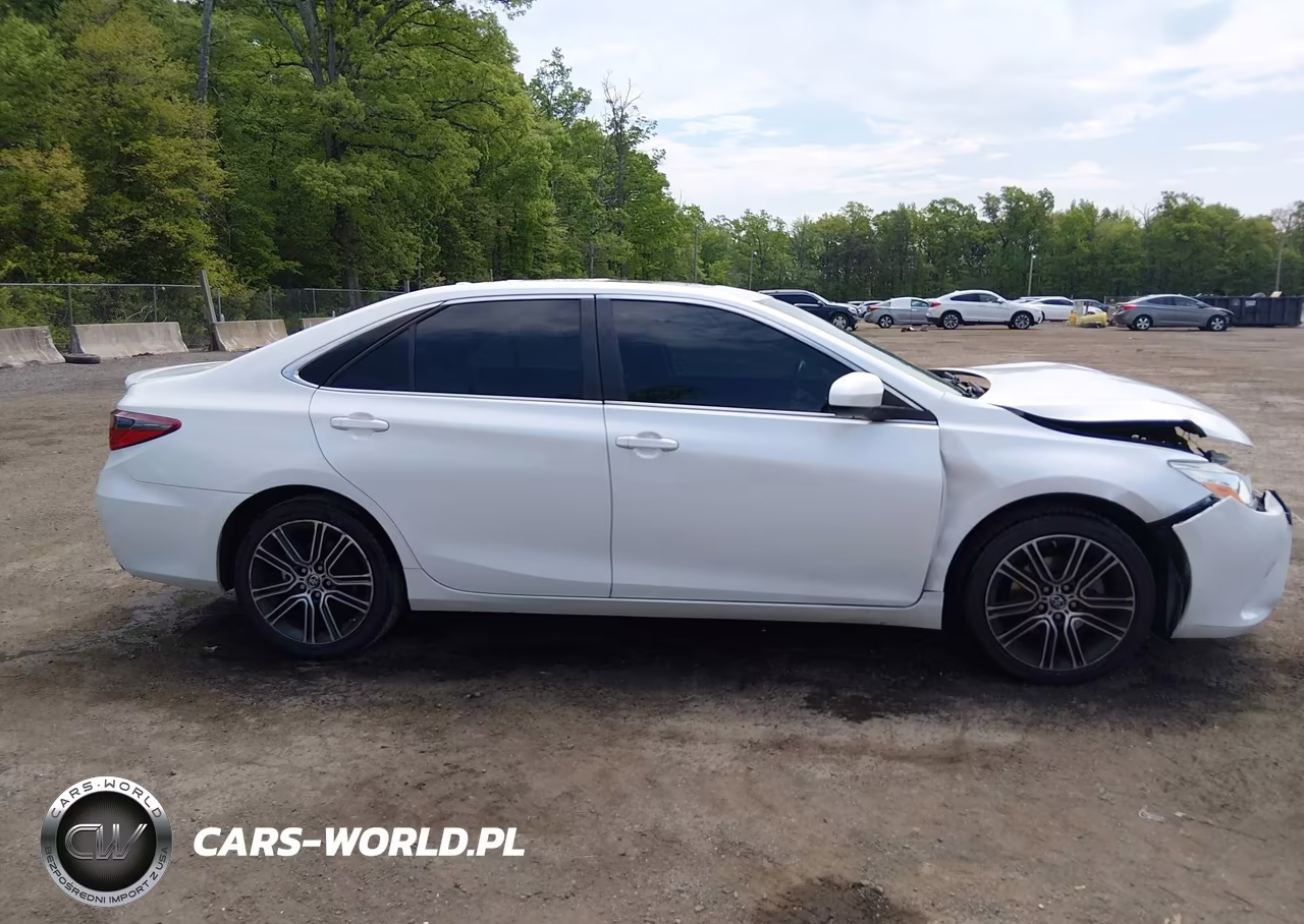 2016 Toyota Camry Se VIN:4T1BF1FK3GU164072 - 13