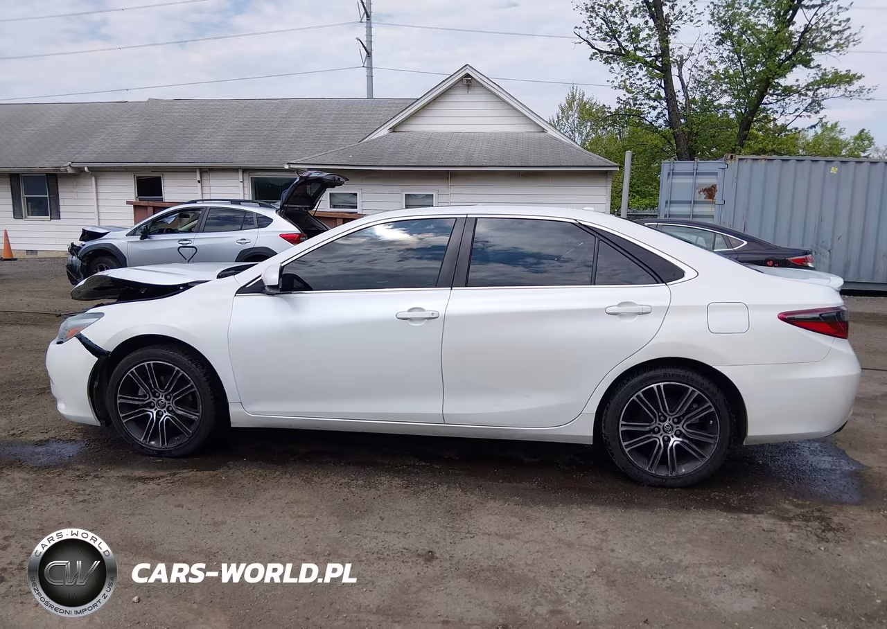 2016 Toyota Camry Se VIN:4T1BF1FK3GU164072 - 14