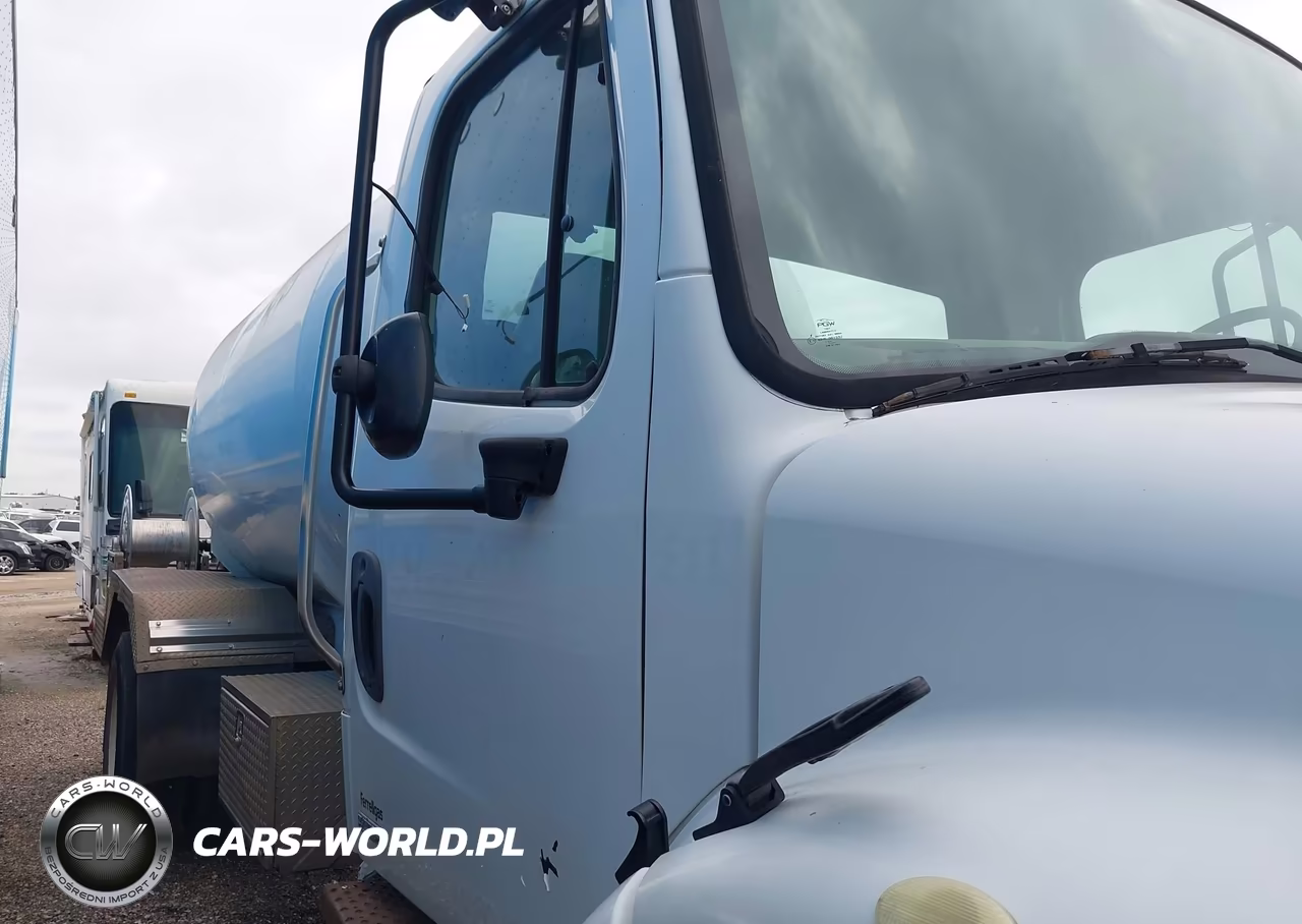 2007 Freightliner M2 106 Medium Duty VIN:1FVACXDC07HX80199 - 17