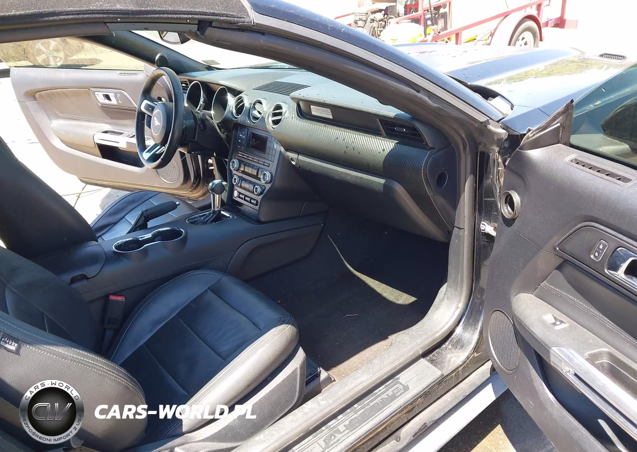 2015 Ford Mustang V6 VIN:1FATP8EM9F5333401 - 5