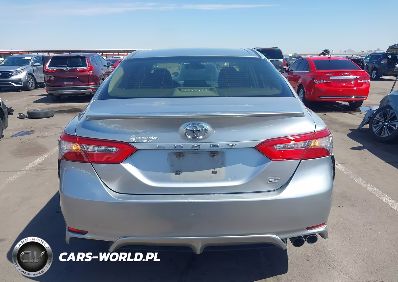 2018 Toyota Camry Se VIN:JTNB11HK6J3012859 - 17
