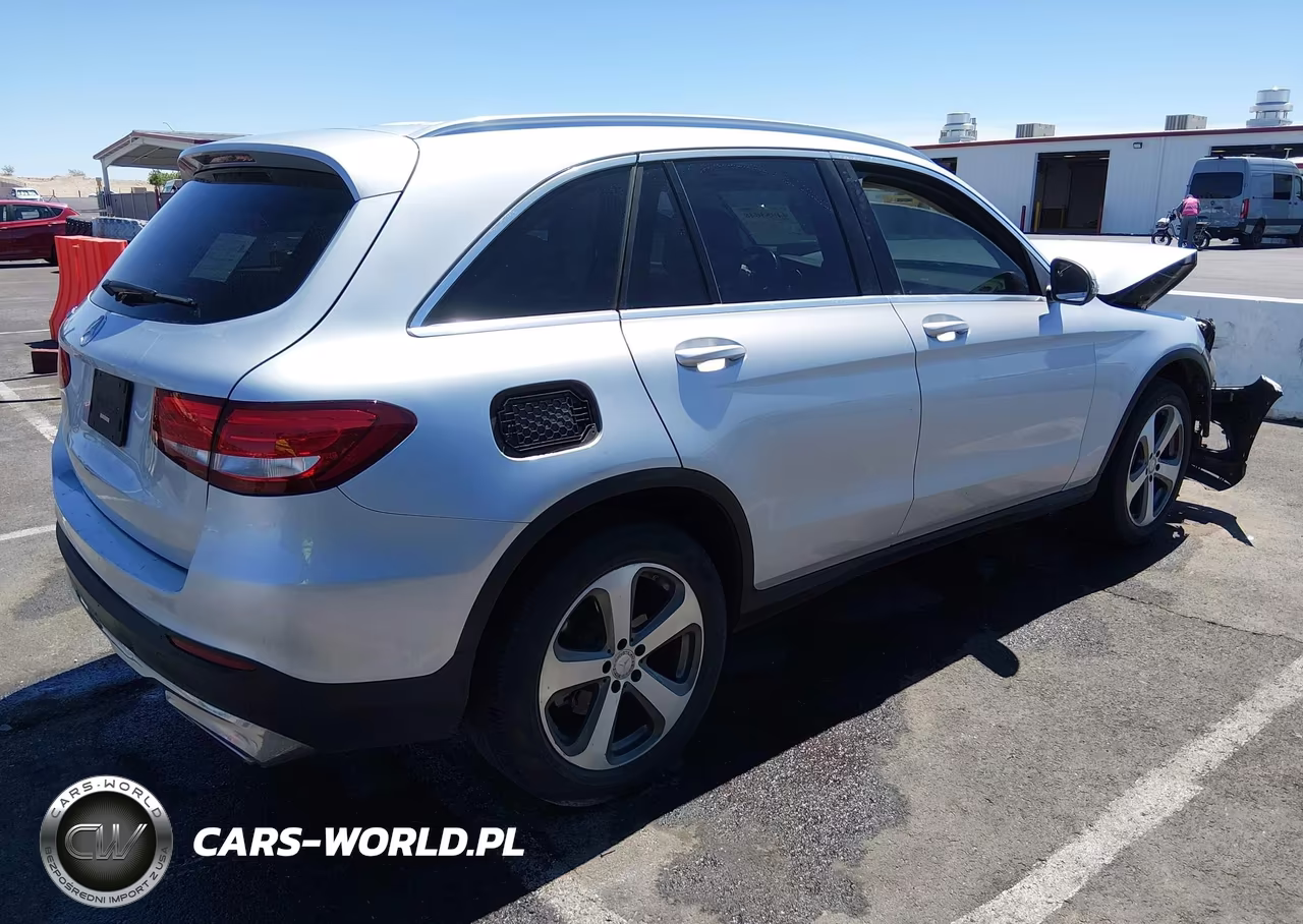 2017 Mercedes-Benz Glc 300 VIN:WDC0G4JB3HF138573 - 4
