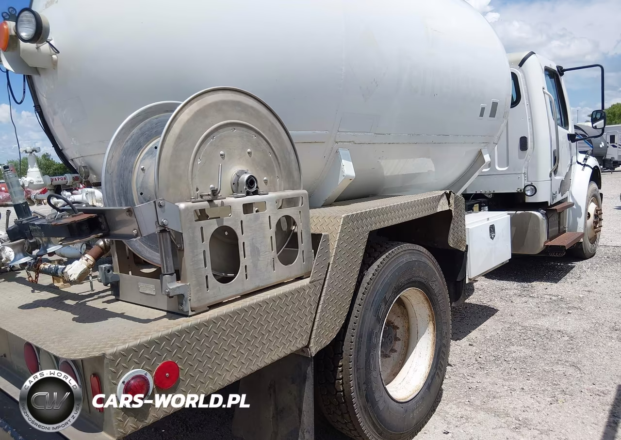 2007 Freightliner M2 106 Medium Duty VIN:1FVACXDC97HX80198 - 4