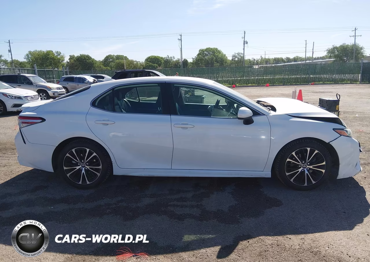 2020 Toyota Camry Se VIN:4T1G11AK1LU912274 - 13