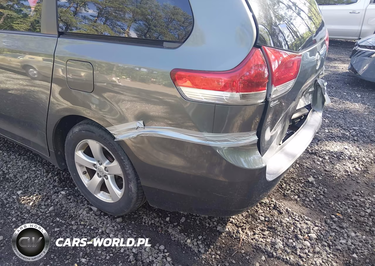 2013 Toyota Sienna Le V6 8 Passenger VIN:5TDKK3DC9DS352392 - 6