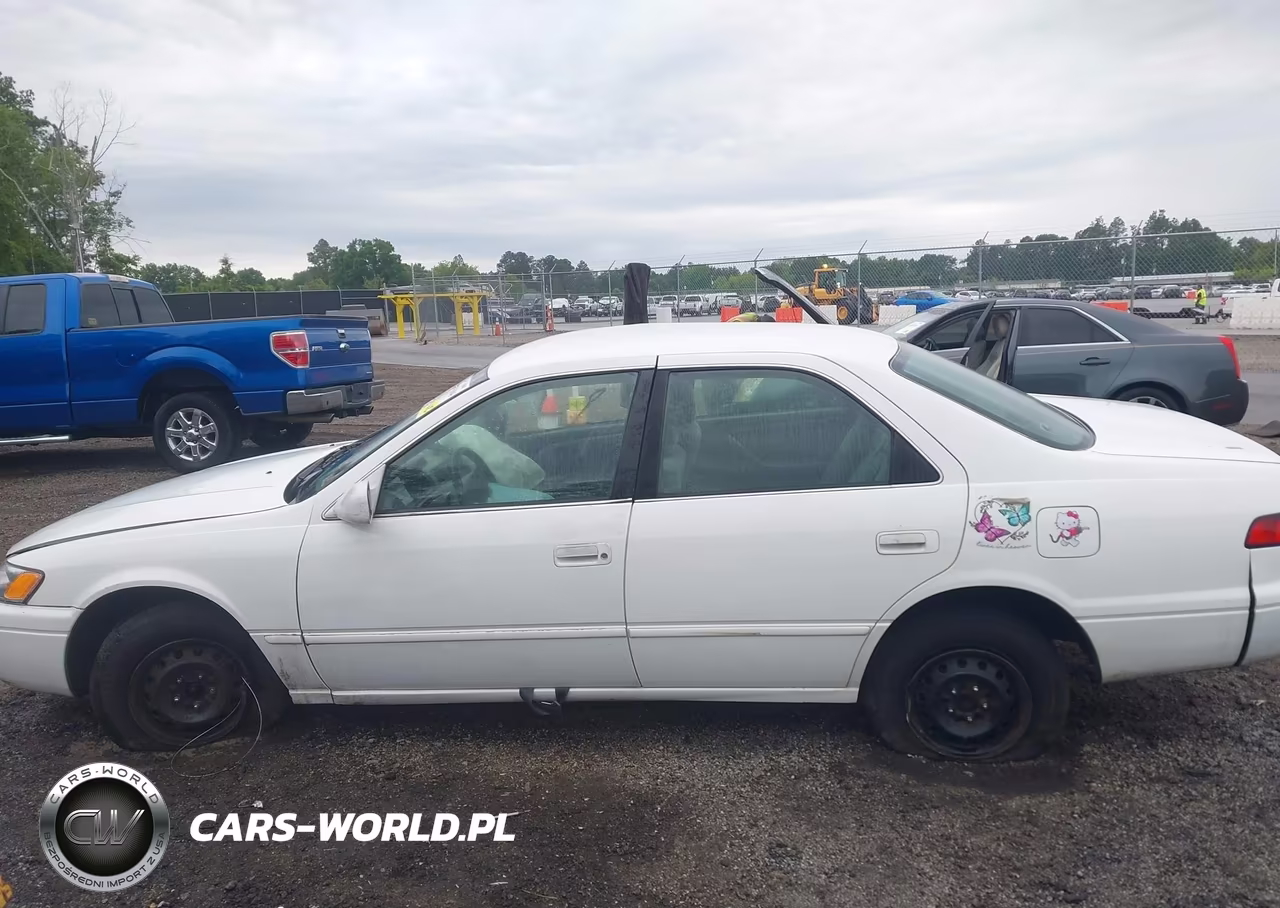 1998 Toyota Camry Le VIN:4T1BG22K0WU389329 - 15