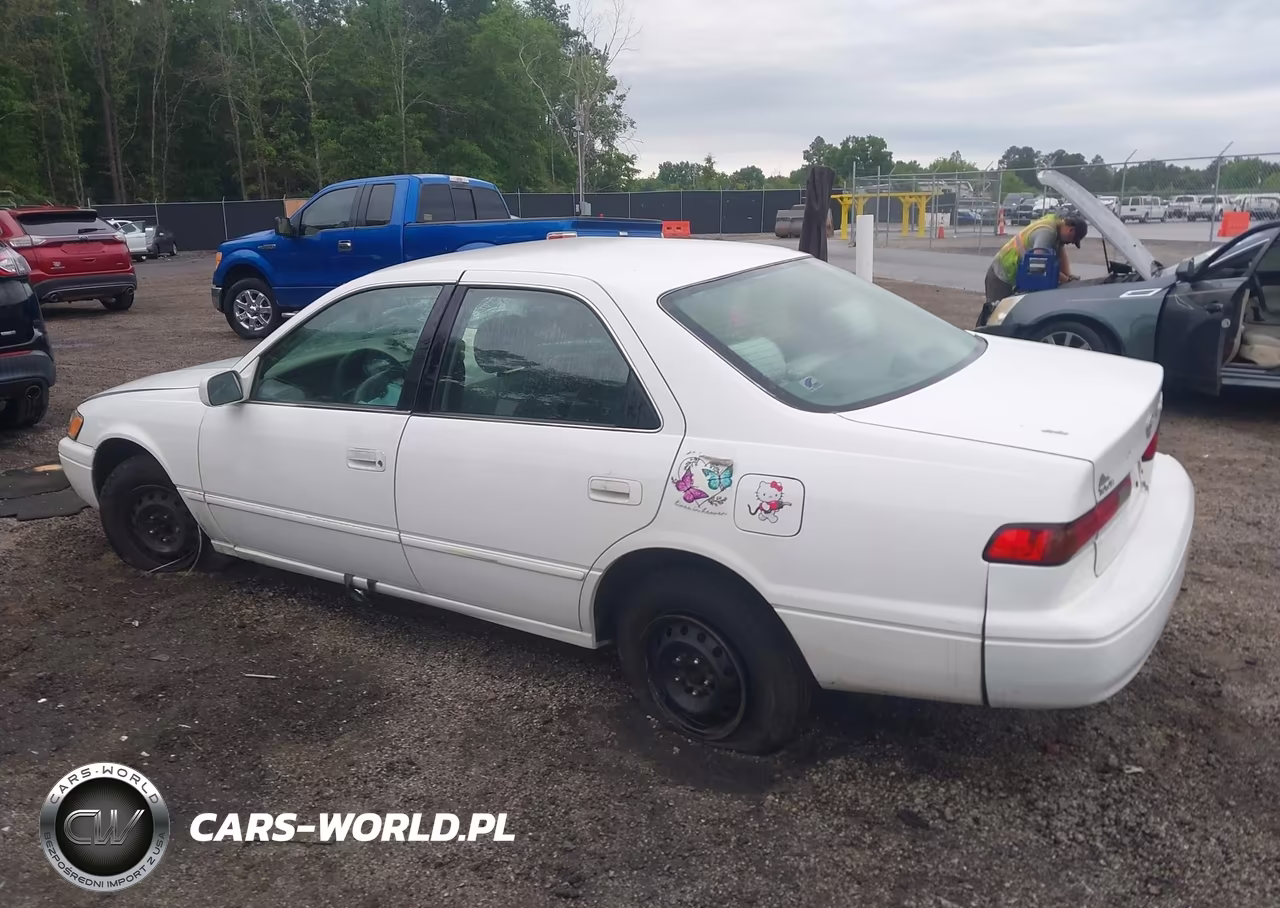 1998 Toyota Camry Le VIN:4T1BG22K0WU389329 - 3