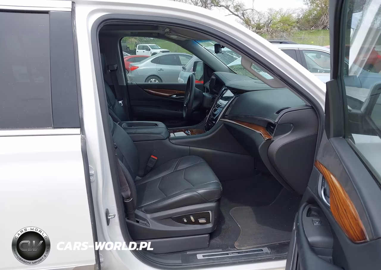 2017 Cadillac Escalade Esv Luxury VIN:1GYS4HKJ1HR213140 - 5
