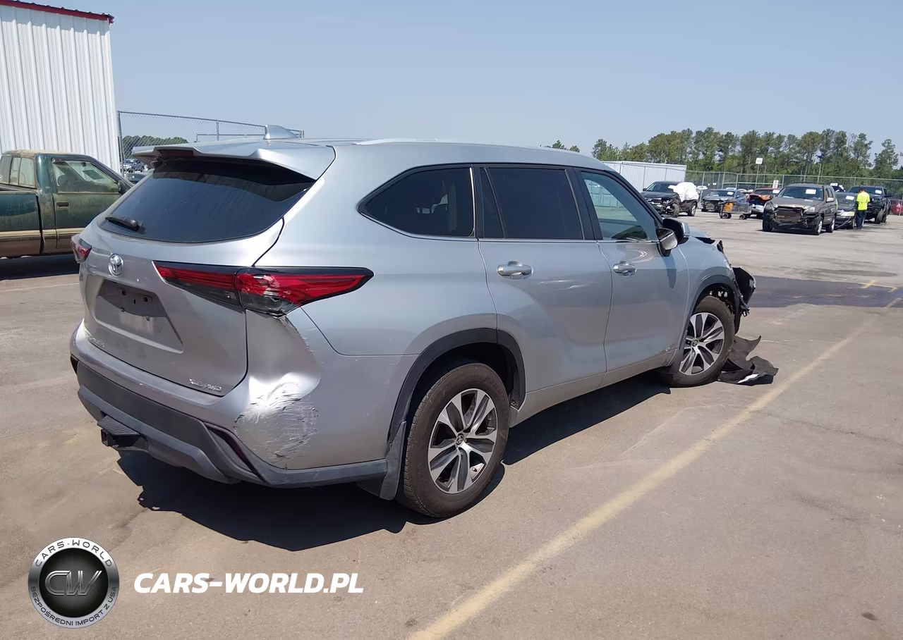 2023 Toyota Highlander Xle VIN:5TDKDRBH0PS020597 - 4