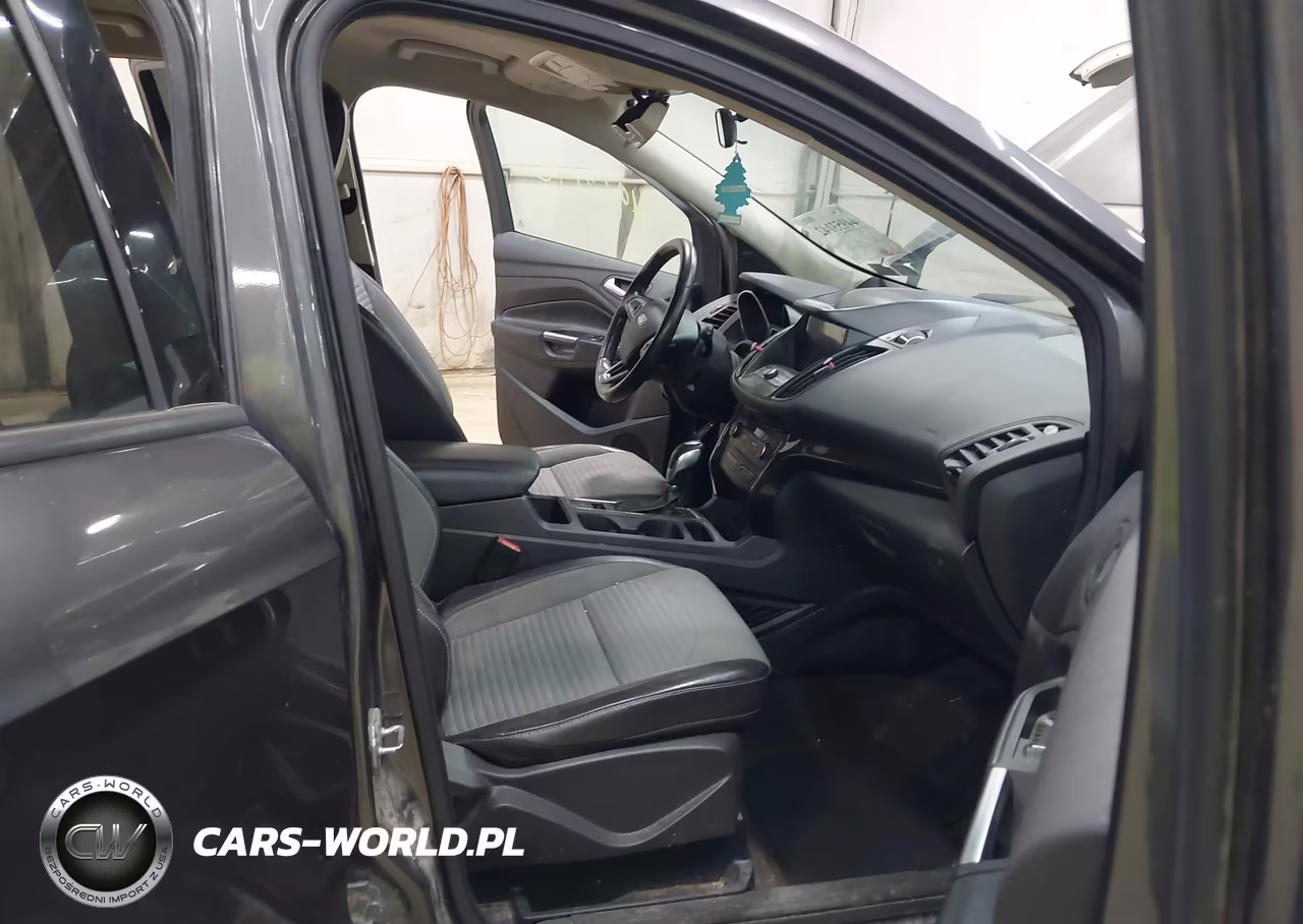 2019 Ford Escape Se VIN:1FMCU9GD5KUA06754 - 5