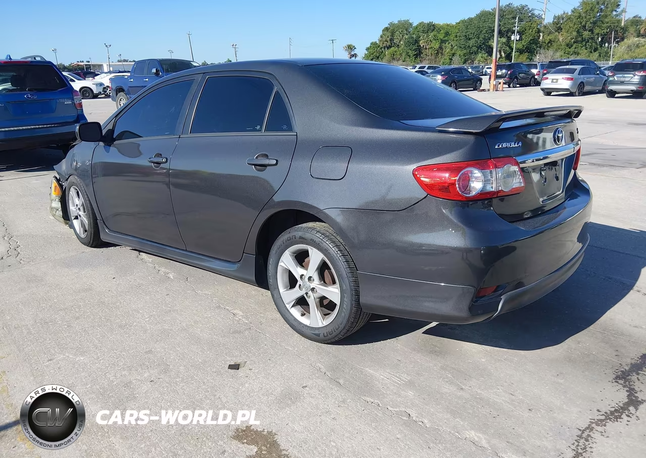 2011 Toyota Corolla S VIN:2T1BU4EE6BC598967 - 3