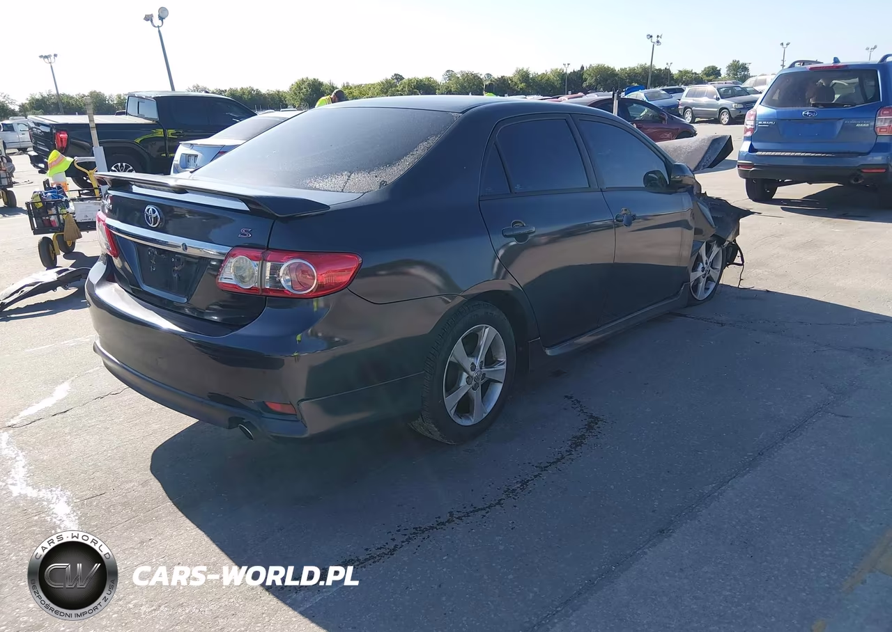 2011 Toyota Corolla S VIN:2T1BU4EE6BC598967 - 4
