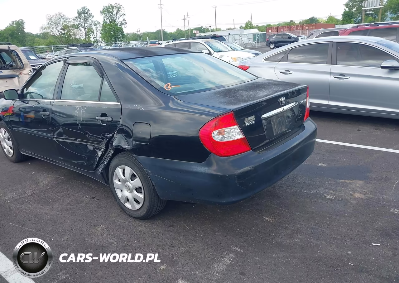 2002 Toyota Camry Le VIN:4T1BE32K02U025367 - 3